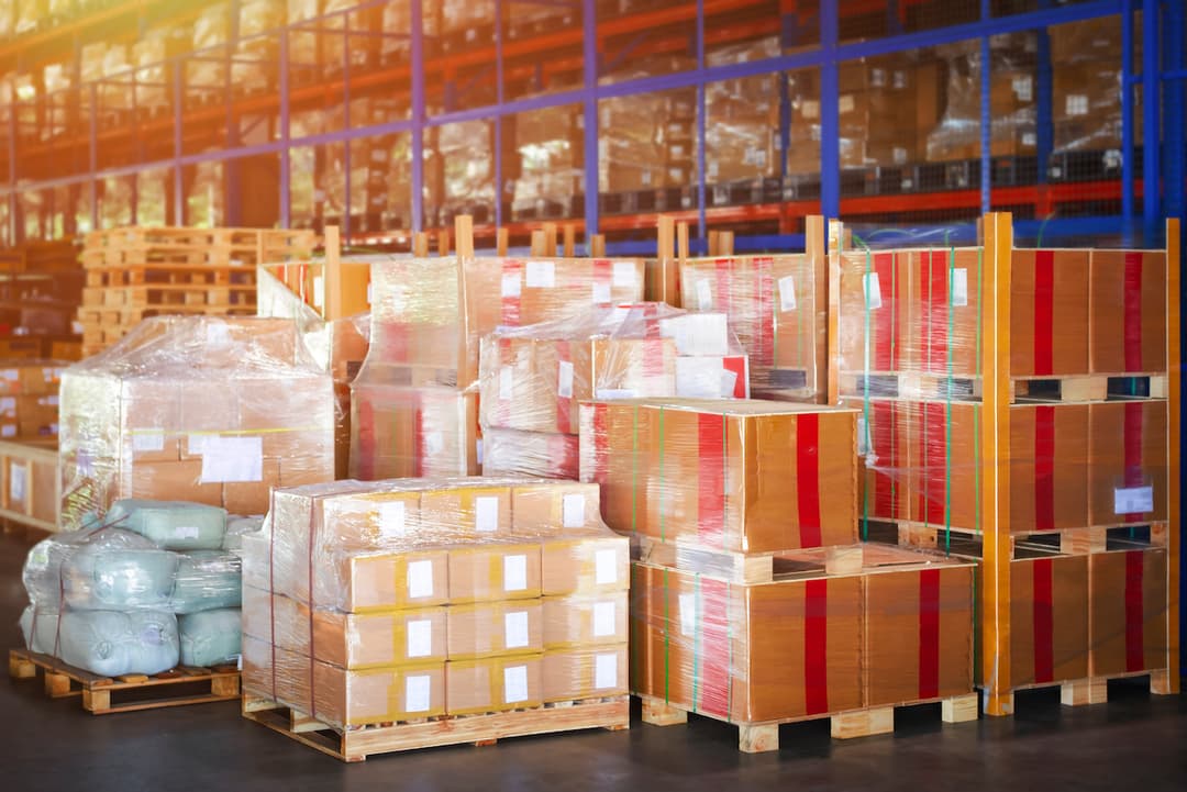 Almacen de productos utilizando esquineros de cartón corrugado PREMCO
